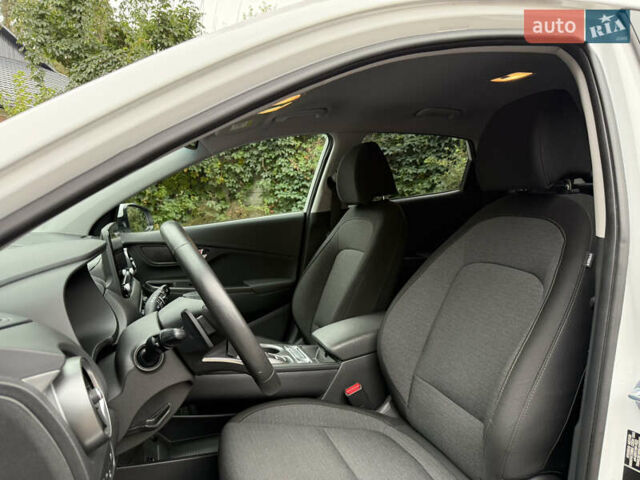 Хендай Kona Electric, объемом двигателя 0 л и пробегом 24 тыс. км за 19800 $, фото 47 на Automoto.ua