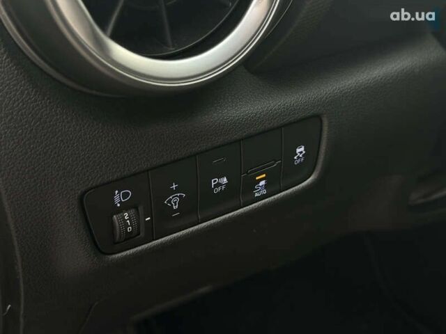 Хендай Kona Electric, объемом двигателя 0 л и пробегом 48 тыс. км за 17500 $, фото 25 на Automoto.ua