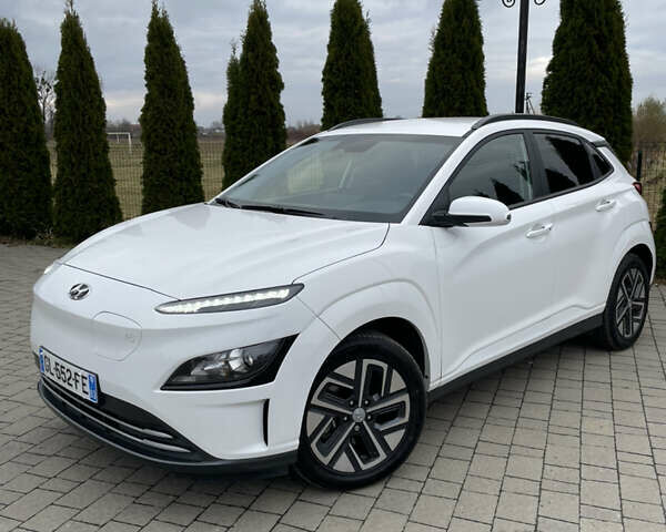 Хендай Kona Electric, объемом двигателя 0 л и пробегом 76 тыс. км за 16900 $, фото 9 на Automoto.ua