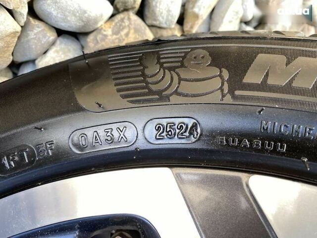 Хендай Kona Electric, объемом двигателя 0 л и пробегом 117 тыс. км за 19200 $, фото 17 на Automoto.ua