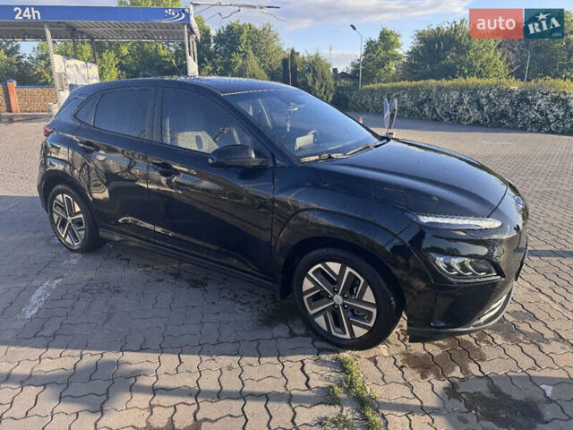 Хендай Kona Electric, объемом двигателя 0 л и пробегом 15 тыс. км за 18500 $, фото 4 на Automoto.ua