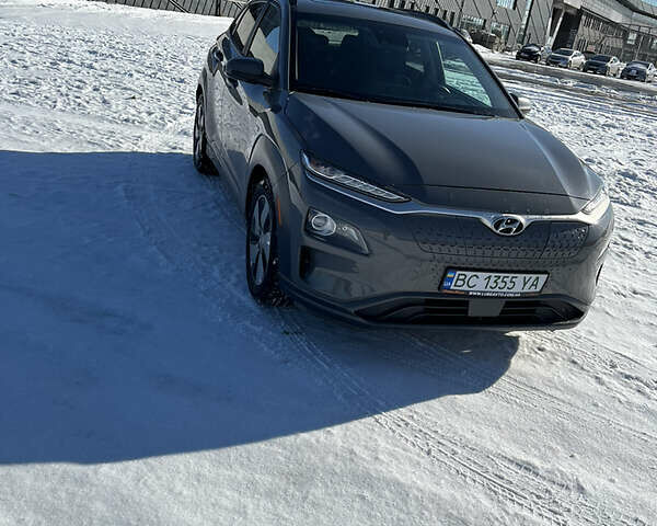 Серый Хендай Kona Electric, объемом двигателя 0 л и пробегом 116 тыс. км за 27000 $, фото 5 на Automoto.ua