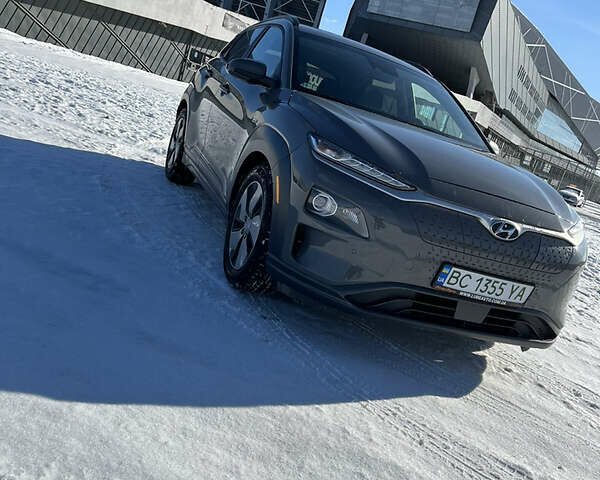 Серый Хендай Kona Electric, объемом двигателя 0 л и пробегом 116 тыс. км за 27000 $, фото 6 на Automoto.ua