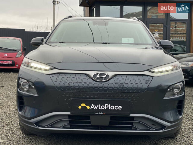 Серый Хендай Kona Electric, объемом двигателя 0 л и пробегом 89 тыс. км за 16900 $, фото 6 на Automoto.ua