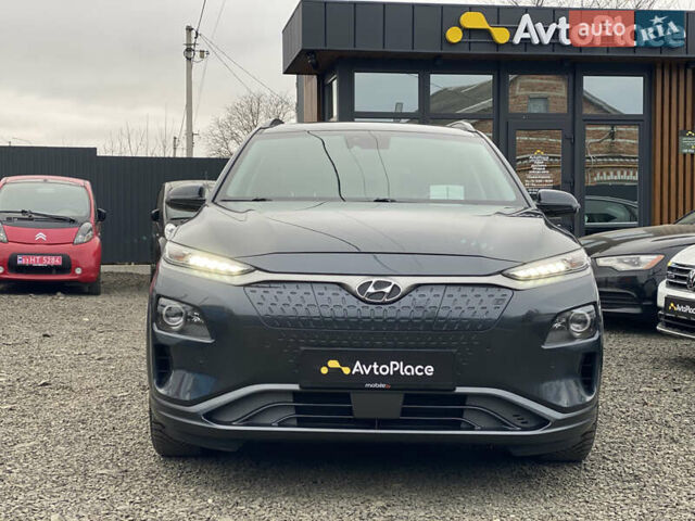 Серый Хендай Kona Electric, объемом двигателя 0 л и пробегом 89 тыс. км за 16900 $, фото 7 на Automoto.ua