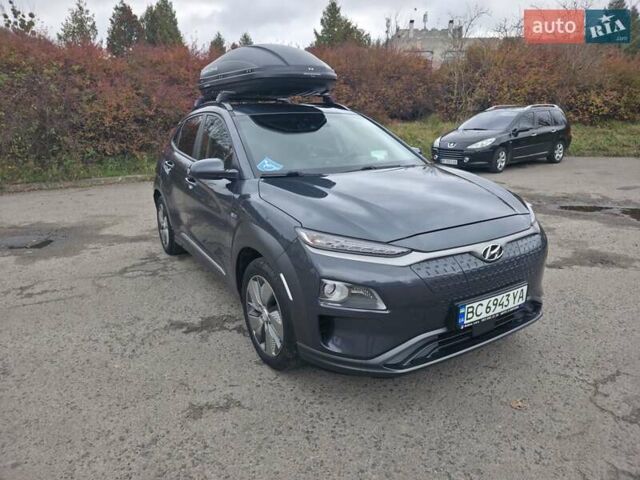 Серый Хендай Kona Electric, объемом двигателя 0 л и пробегом 89 тыс. км за 19500 $, фото 1 на Automoto.ua
