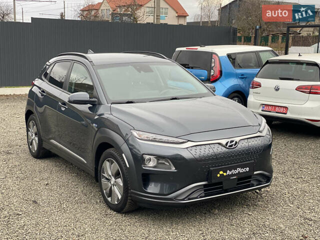 Серый Хендай Kona Electric, объемом двигателя 0 л и пробегом 89 тыс. км за 16900 $, фото 38 на Automoto.ua