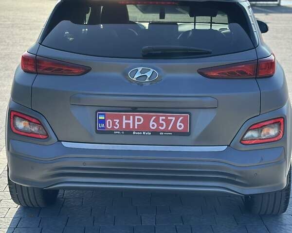 Сірий Хендай Kona Electric, об'ємом двигуна 0 л та пробігом 207 тис. км за 16800 $, фото 9 на Automoto.ua
