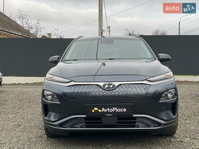Серый Хендай Kona Electric, объемом двигателя 0 л и пробегом 89 тыс. км за 16900 $, фото 42 на Automoto.ua