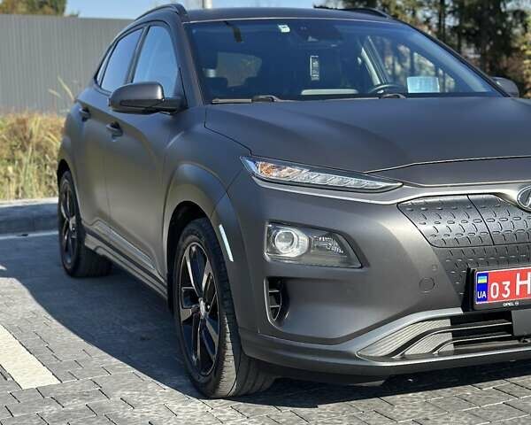 Сірий Хендай Kona Electric, об'ємом двигуна 0 л та пробігом 207 тис. км за 16800 $, фото 6 на Automoto.ua