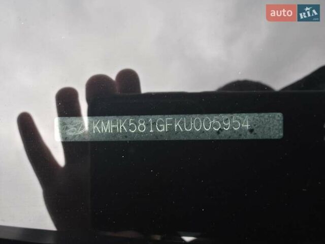 Серый Хендай Kona Electric, объемом двигателя 0 л и пробегом 89 тыс. км за 19500 $, фото 20 на Automoto.ua