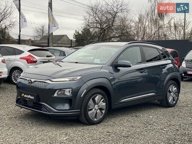Серый Хендай Kona Electric, объемом двигателя 0 л и пробегом 89 тыс. км за 16900 $, фото 15 на Automoto.ua