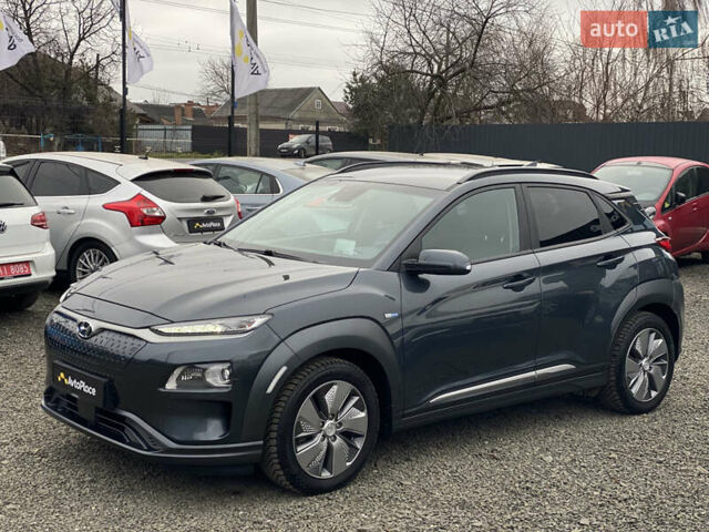 Серый Хендай Kona Electric, объемом двигателя 0 л и пробегом 89 тыс. км за 16900 $, фото 10 на Automoto.ua