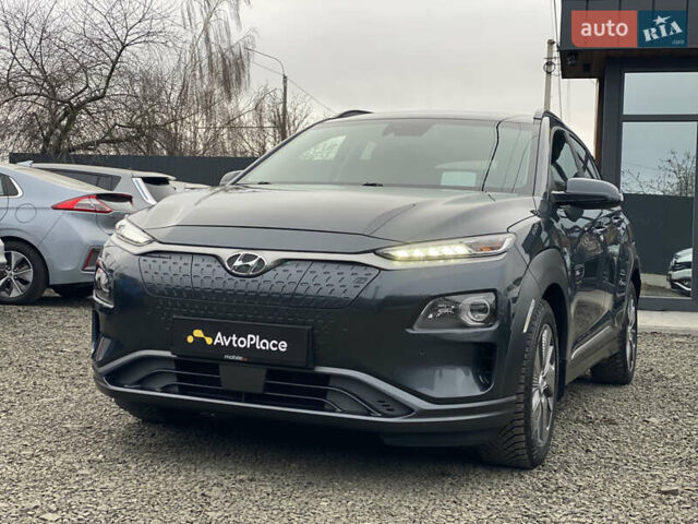 Серый Хендай Kona Electric, объемом двигателя 0 л и пробегом 89 тыс. км за 16900 $, фото 8 на Automoto.ua