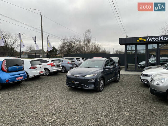Серый Хендай Kona Electric, объемом двигателя 0 л и пробегом 89 тыс. км за 16900 $, фото 16 на Automoto.ua
