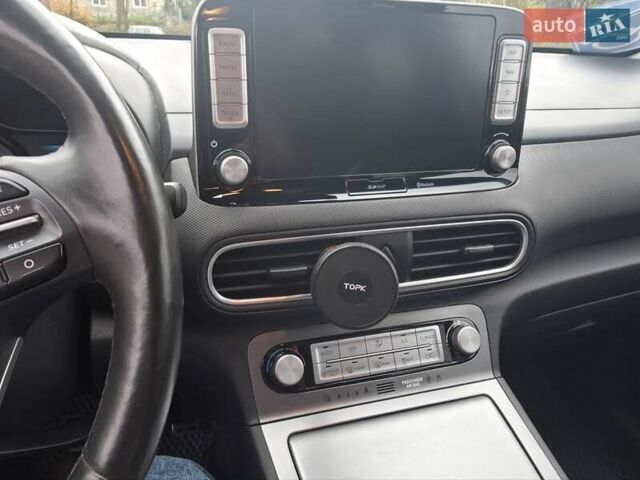 Серый Хендай Kona Electric, объемом двигателя 0 л и пробегом 89 тыс. км за 19500 $, фото 15 на Automoto.ua