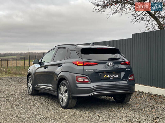 Серый Хендай Kona Electric, объемом двигателя 0 л и пробегом 89 тыс. км за 16900 $, фото 81 на Automoto.ua