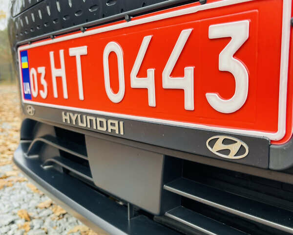 Серый Хендай Kona Electric, объемом двигателя 0 л и пробегом 112 тыс. км за 16700 $, фото 30 на Automoto.ua