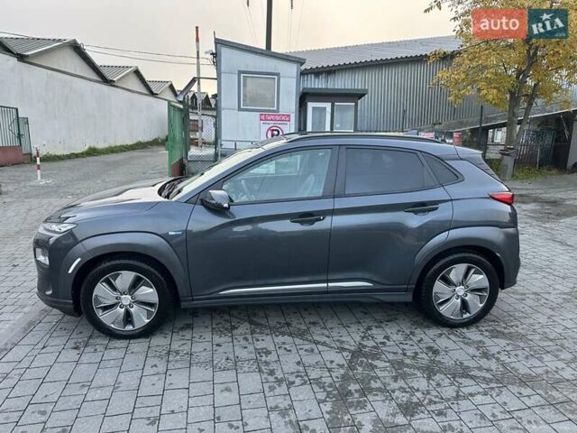 Сірий Хендай Kona Electric, об'ємом двигуна 0 л та пробігом 138 тис. км за 17800 $, фото 2 на Automoto.ua