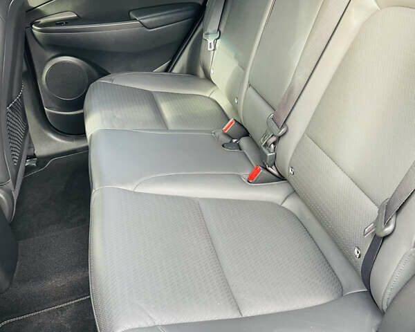 Серый Хендай Kona Electric, объемом двигателя 0 л и пробегом 112 тыс. км за 16700 $, фото 71 на Automoto.ua