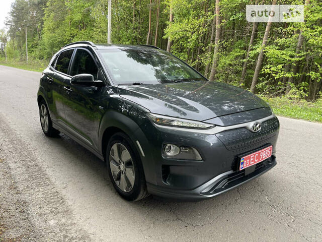 Серый Хендай Kona Electric, объемом двигателя 0 л и пробегом 140 тыс. км за 19500 $, фото 10 на Automoto.ua