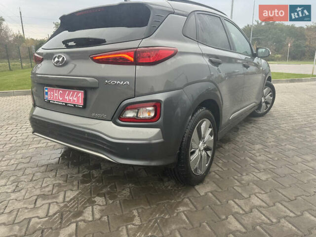 Серый Хендай Kona Electric, объемом двигателя 0 л и пробегом 85 тыс. км за 18300 $, фото 5 на Automoto.ua