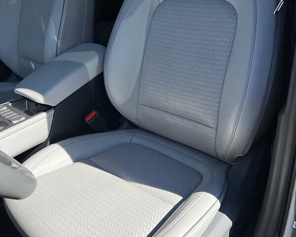 Сірий Хендай Kona Electric, об'ємом двигуна 0 л та пробігом 80 тис. км за 18500 $, фото 32 на Automoto.ua