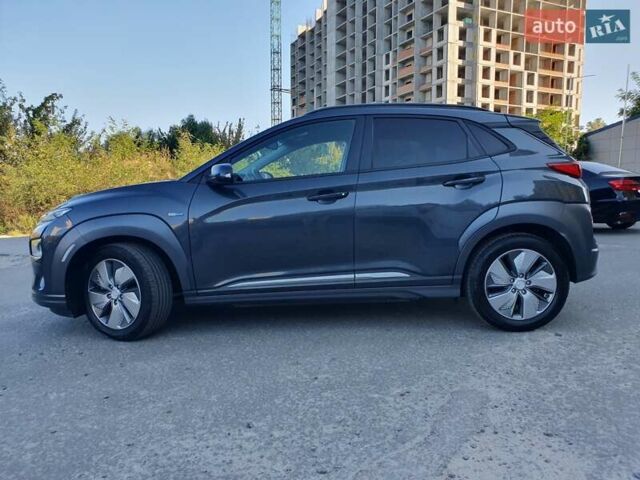 Серый Хендай Kona Electric, объемом двигателя 0 л и пробегом 135 тыс. км за 17900 $, фото 6 на Automoto.ua