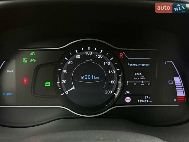 Серый Хендай Kona Electric, объемом двигателя 0 л и пробегом 129 тыс. км за 16430 $, фото 15 на Automoto.ua
