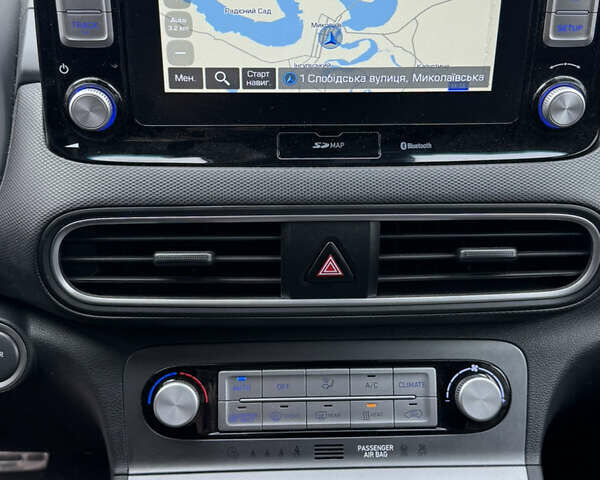 Сірий Хендай Kona Electric, об'ємом двигуна 0 л та пробігом 154 тис. км за 19500 $, фото 21 на Automoto.ua