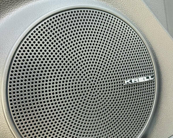 Серый Хендай Kona Electric, объемом двигателя 0 л и пробегом 112 тыс. км за 16700 $, фото 61 на Automoto.ua