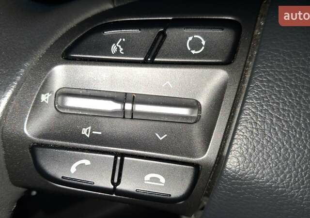 Серый Хендай Kona Electric, объемом двигателя 0 л и пробегом 180 тыс. км за 16700 $, фото 22 на Automoto.ua