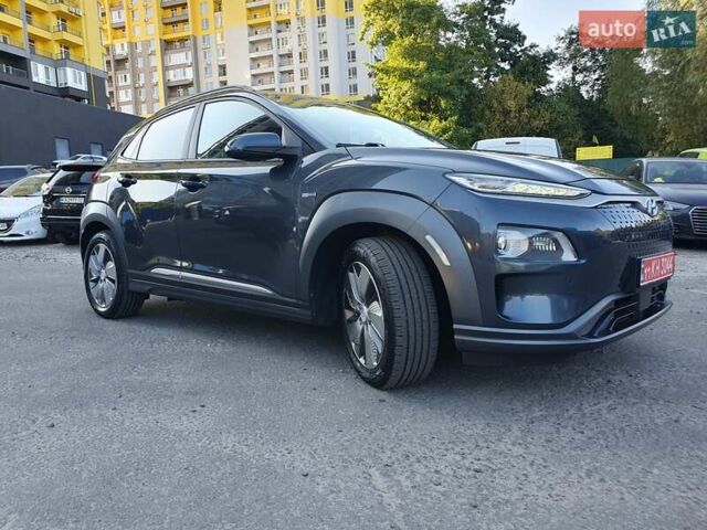 Серый Хендай Kona Electric, объемом двигателя 0 л и пробегом 135 тыс. км за 17900 $, фото 17 на Automoto.ua