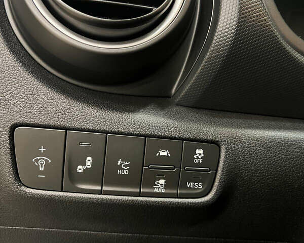 Серый Хендай Kona Electric, объемом двигателя 0 л и пробегом 102 тыс. км за 14200 $, фото 17 на Automoto.ua