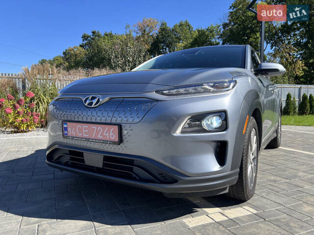 Сірий Хендай Kona Electric, об'ємом двигуна 0 л та пробігом 80 тис. км за 18500 $, фото 7 на Automoto.ua