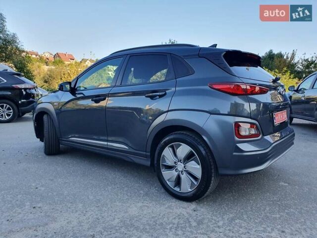 Серый Хендай Kona Electric, объемом двигателя 0 л и пробегом 135 тыс. км за 17900 $, фото 8 на Automoto.ua