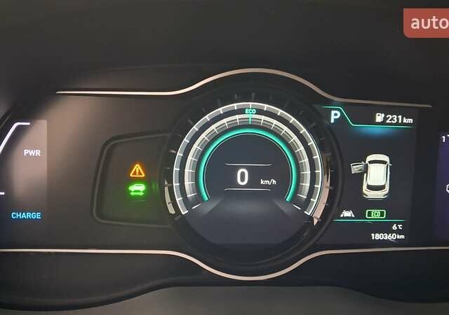 Серый Хендай Kona Electric, объемом двигателя 0 л и пробегом 180 тыс. км за 16700 $, фото 19 на Automoto.ua