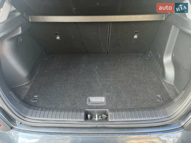 Серый Хендай Kona Electric, объемом двигателя 0 л и пробегом 130 тыс. км за 17400 $, фото 23 на Automoto.ua