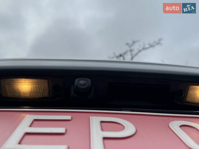 Сірий Хендай Kona Electric, об'ємом двигуна 0 л та пробігом 154 тис. км за 19500 $, фото 16 на Automoto.ua