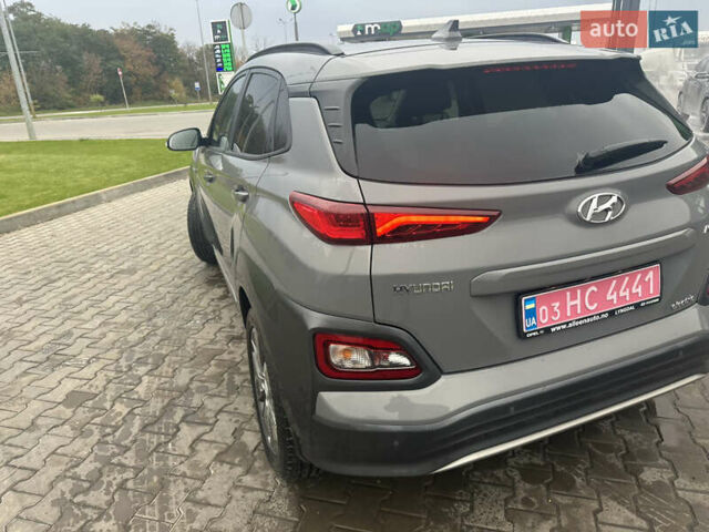 Серый Хендай Kona Electric, объемом двигателя 0 л и пробегом 85 тыс. км за 18300 $, фото 9 на Automoto.ua