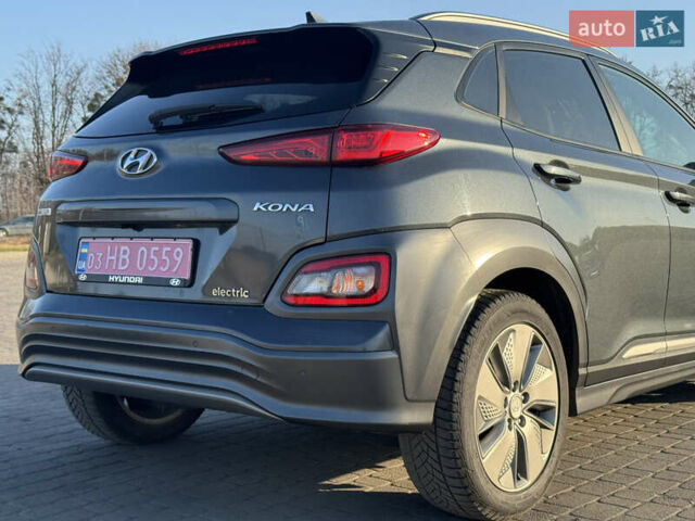 Серый Хендай Kona Electric, объемом двигателя 0 л и пробегом 146 тыс. км за 16450 $, фото 21 на Automoto.ua