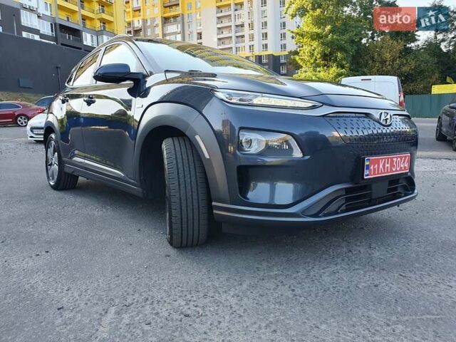 Серый Хендай Kona Electric, объемом двигателя 0 л и пробегом 135 тыс. км за 17900 $, фото 18 на Automoto.ua