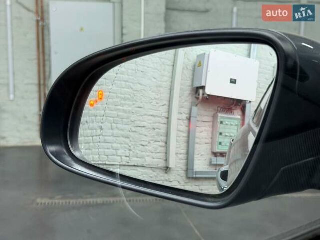 Серый Хендай Kona Electric, объемом двигателя 0 л и пробегом 113 тыс. км за 16818 $, фото 8 на Automoto.ua