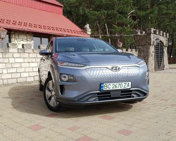 Сірий Хендай Kona Electric, об'ємом двигуна 0 л та пробігом 76 тис. км за 17900 $, фото 8 на Automoto.ua