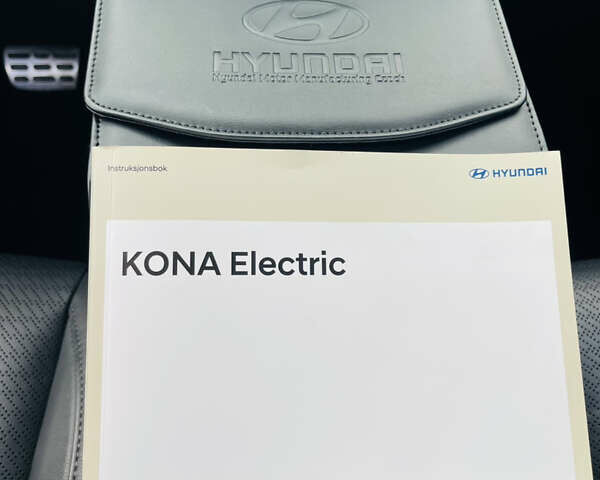 Серый Хендай Kona Electric, объемом двигателя 0 л и пробегом 112 тыс. км за 16700 $, фото 93 на Automoto.ua