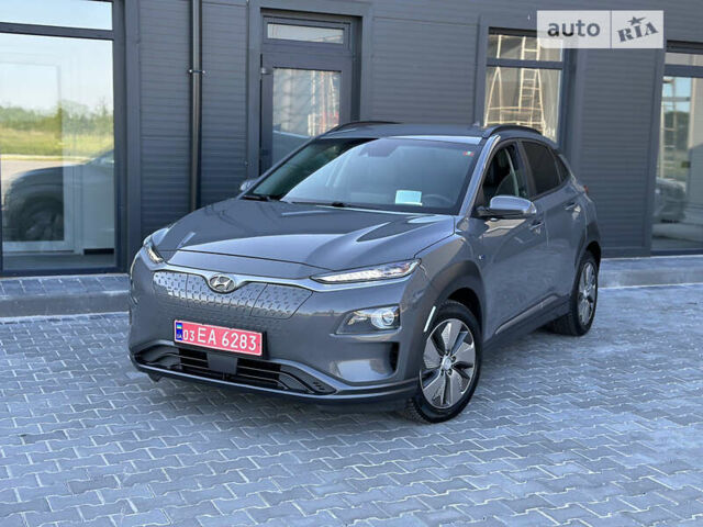 Серый Хендай Kona Electric, объемом двигателя 0 л и пробегом 117 тыс. км за 16999 $, фото 22 на Automoto.ua