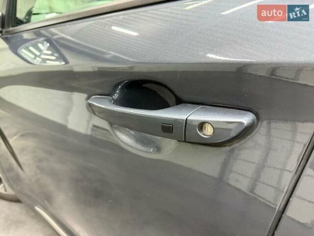 Серый Хендай Kona Electric, объемом двигателя 0 л и пробегом 113 тыс. км за 17094 $, фото 32 на Automoto.ua