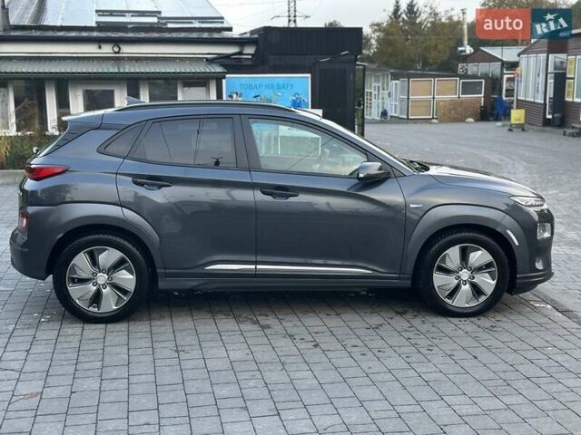 Сірий Хендай Kona Electric, об'ємом двигуна 0 л та пробігом 138 тис. км за 17800 $, фото 8 на Automoto.ua