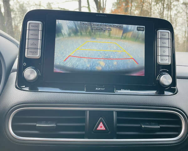 Серый Хендай Kona Electric, объемом двигателя 0 л и пробегом 112 тыс. км за 16700 $, фото 65 на Automoto.ua