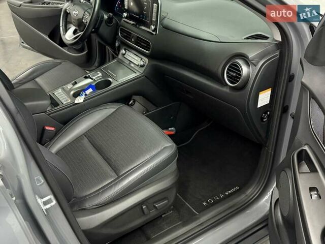 Серый Хендай Kona Electric, объемом двигателя 0 л и пробегом 129 тыс. км за 16430 $, фото 25 на Automoto.ua